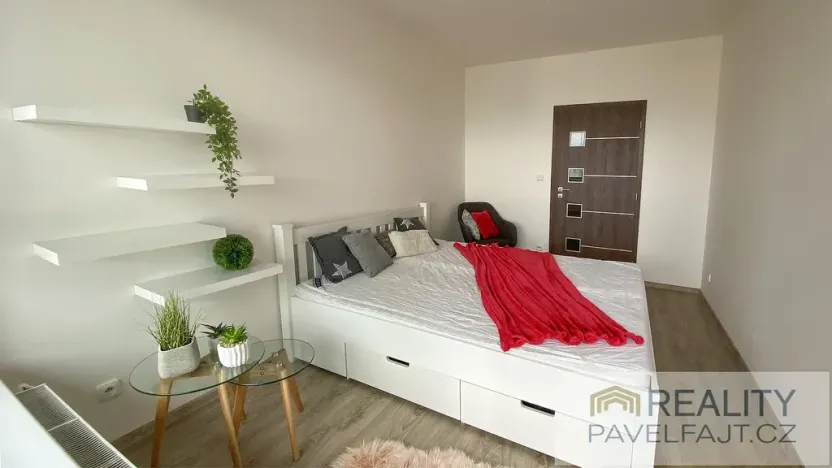 Pronájem bytu 2+kk, Praha - Michle, V dolině, 50 m2