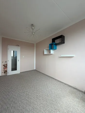 Pronájem bytu 3+kk, Praha - Petrovice, Rezlerova, 63 m2
