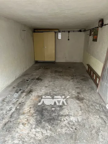 Pronájem garáže, Pardubice, K Židovskému hřbitovu, 18 m2