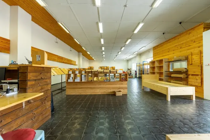 Prodej výrobních prostor, Zlatníky-Hodkovice, 3145 m2