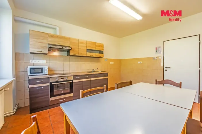 Prodej činžovního domu, Velké Meziříčí - Mostiště, 380 m2