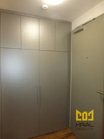 Pronájem bytu 1+kk, Praha - Žižkov, Hartigova, 22 m2