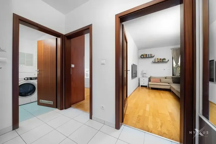 Pronájem bytu 2+kk, Praha - Háje, Loosova, 51 m2