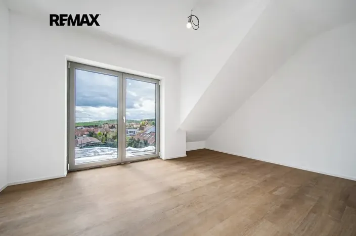 Prodej bytu 3+kk, Moravany, Květná, 108 m2
