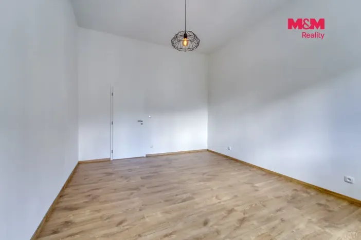 Pronájem bytu 2+kk, Plzeň - Jižní Předměstí, Kardinála Berana, 60 m2