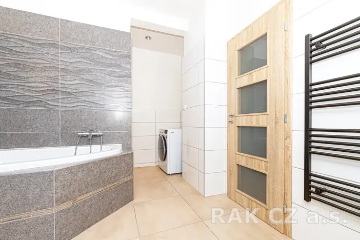 Prodej činžovního domu, Praha - Radotín, Prvomájová, 338 m2