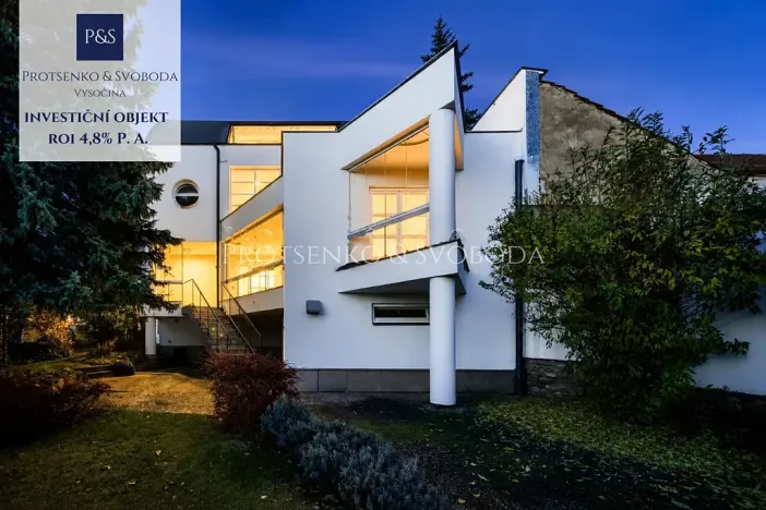 Prodej činžovního domu, Křižanov, Benešovo náměstí, 530 m2