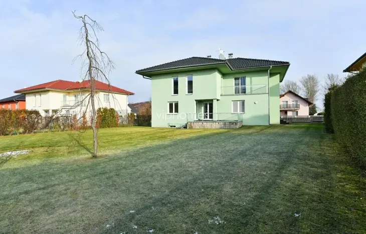 Pronájem vily, Průhonice, Pod Valem II., 285 m2