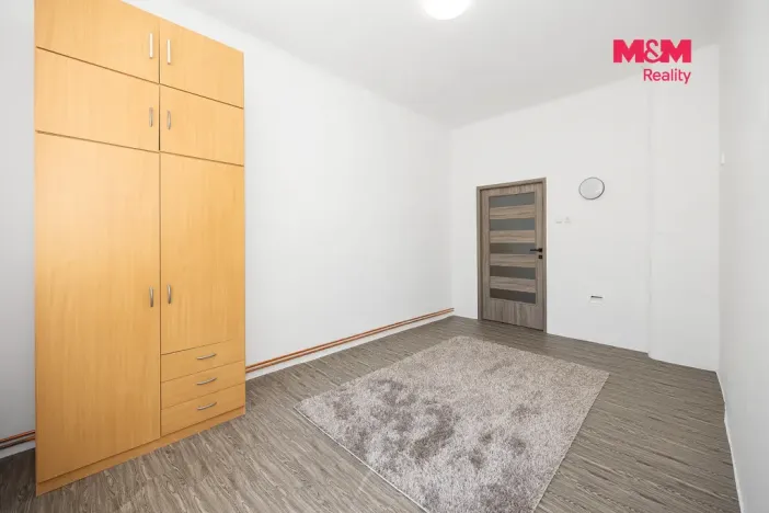 Pronájem bytu 3+1, Pardubice - Bílé Předměstí, Ke Kamenci, 64 m2