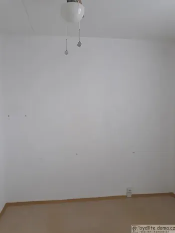 Pronájem bytu 2+kk, Tábor, nám. Přátelství, 40 m2