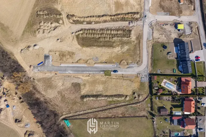 Prodej pozemku pro bydlení, Komárov, 743 m2
