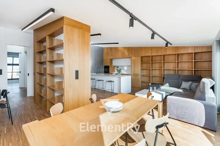 Pronájem bytu 4+kk, Praha, Sokolovská, 118 m2