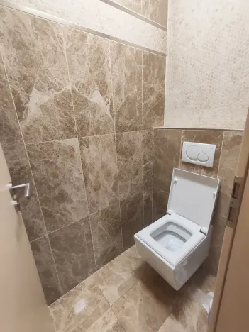 Pronájem atypického bytu, Praha, Plzeňská, 120 m2