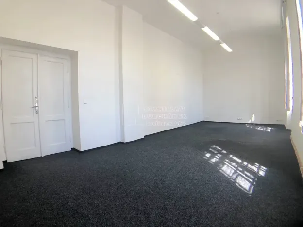 Pronájem kanceláře, Praha - Karlín, Thámova, 36 m2