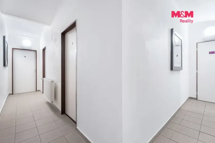 Prodej činžovního domu, Černčice, Husova, 732 m2
