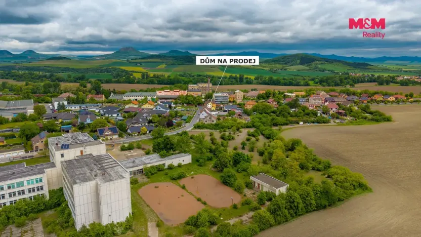 Prodej činžovního domu, Černčice, Husova, 732 m2