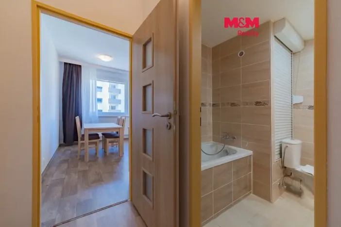 Pronájem bytu 1+kk, Loket, Sportovní, 40 m2