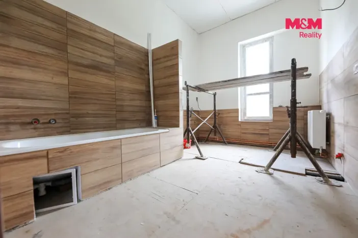 Prodej výrobních prostor, Černošín, 1100 m2