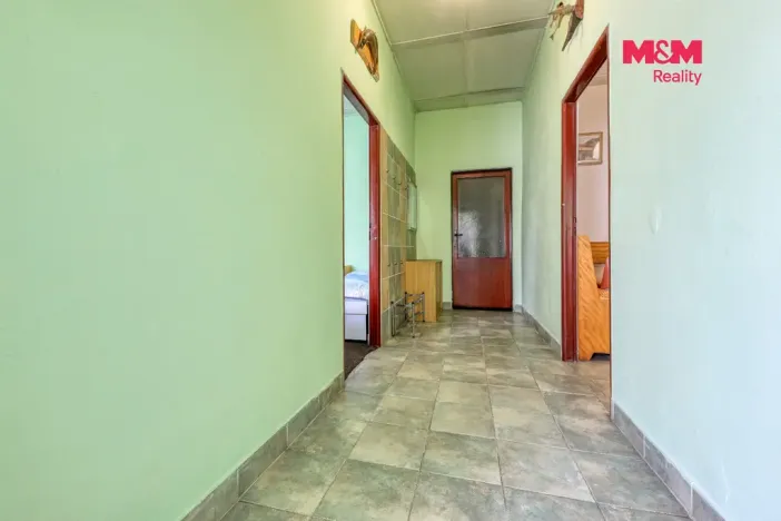 Prodej obchodního prostoru, Černošín, 1100 m2