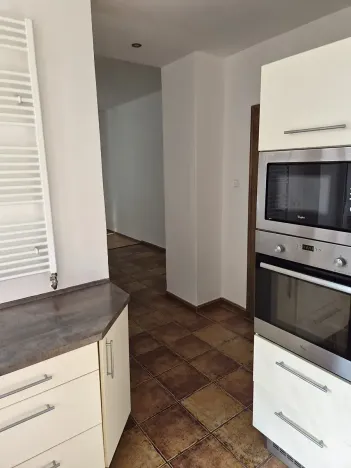 Pronájem bytu 4+1, Praha - Bubeneč, Charlese de Gaulla, 108 m2
