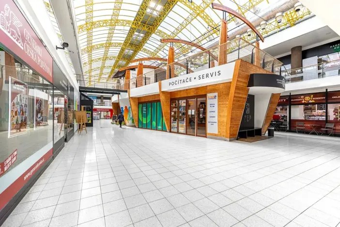 Pronájem obchodního prostoru, Praha - Záběhlice, Topolová, 146 m2