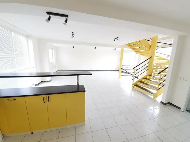 Pronájem rodinného domu, Praha - Řepy, 300 m2