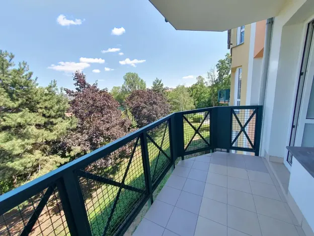 Pronájem bytu 3+1, Praha - Libeň, Společná, 80 m2