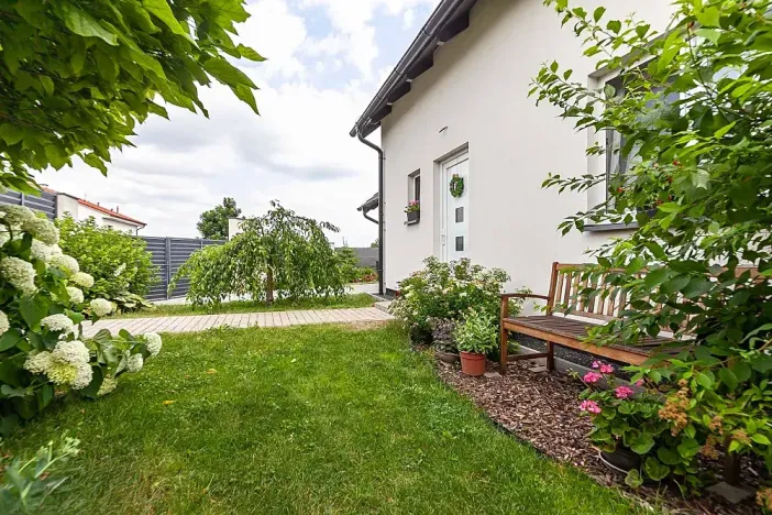 Prodej rodinného domu, Milovice, Zahradní, 95 m2
