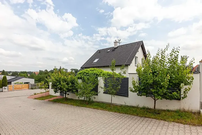Prodej rodinného domu, Milovice, Zahradní, 95 m2