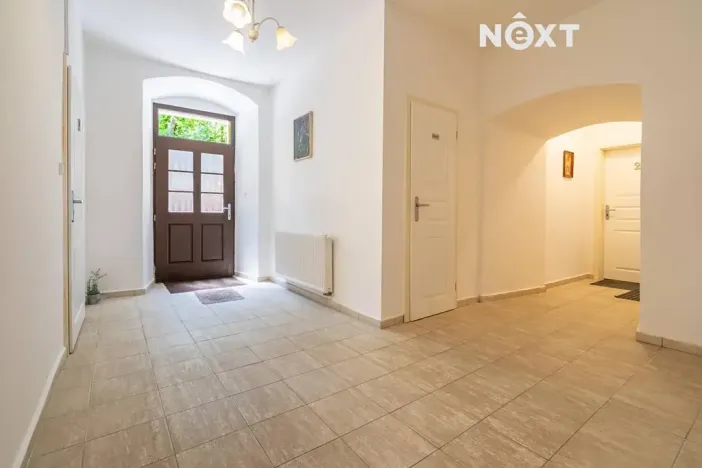 Prodej obchodního prostoru, Český Krumlov, Chvalšinská, 522 m2
