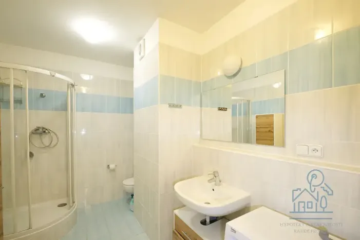 Pronájem bytu 2+kk, Praha - Holešovice, V háji, 56 m2