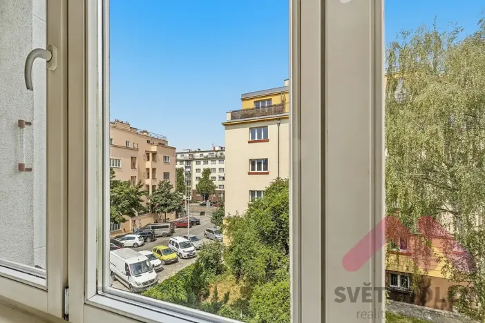 Pronájem bytu 1+kk, Praha - Žižkov, Biskupcova, 25 m2