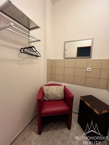 Pronájem obchodního prostoru, Čáslav, Formíkova, 20 m2
