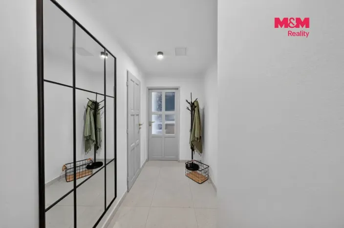 Prodej bytu 3+kk, Praha, Skloněná, 55 m2