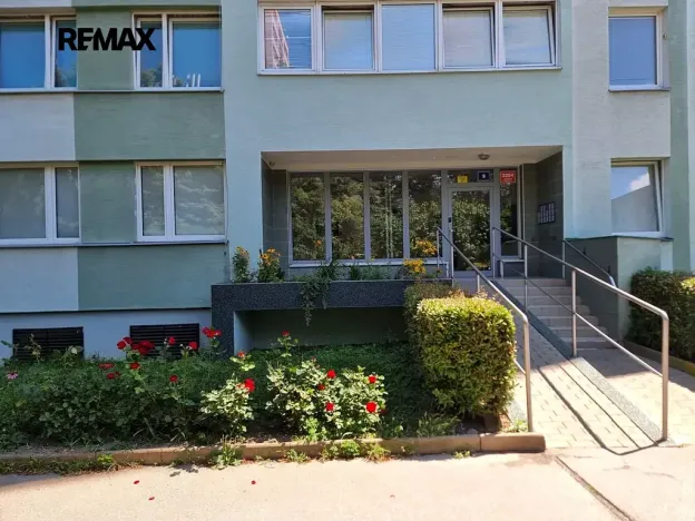 Pronájem bytu 2+1, Praha - Strašnice, Křenická, 57 m2