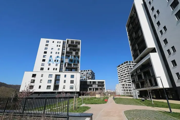 Pronájem bytu 1+kk, Praha - Modřany, Mezi vodami, 39 m2