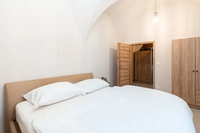 Prodej bytu 2+kk, Jáchymov, náměstí Republiky, 70 m2