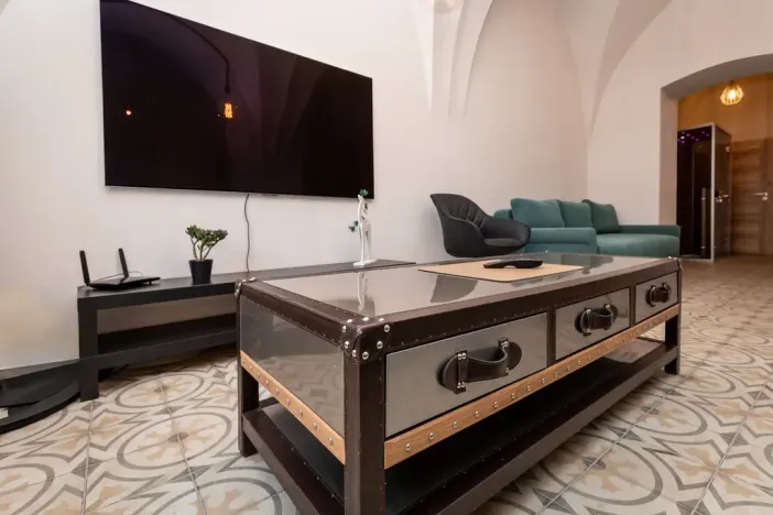 Prodej bytu 2+kk, Jáchymov, náměstí Republiky, 70 m2