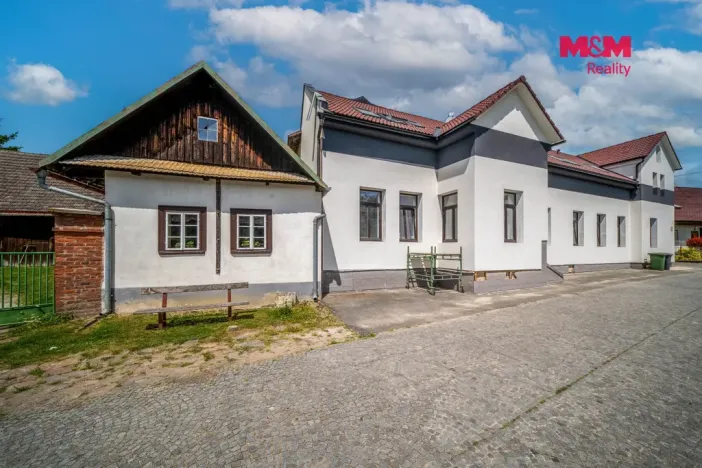 Prodej bytu 3+kk, Černíkovice, 108 m2