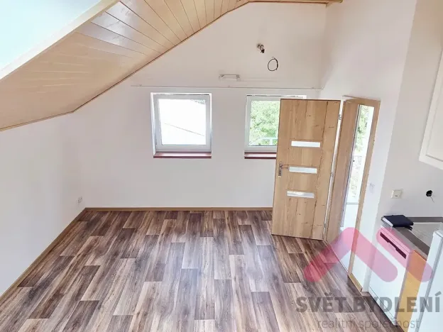 Pronájem bytu 3+kk, Hlásná Třebaň, V Úvozu, 84 m2