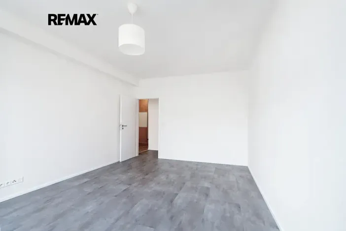 Pronájem bytu 3+kk, Zbuzany, Lomená, 72 m2