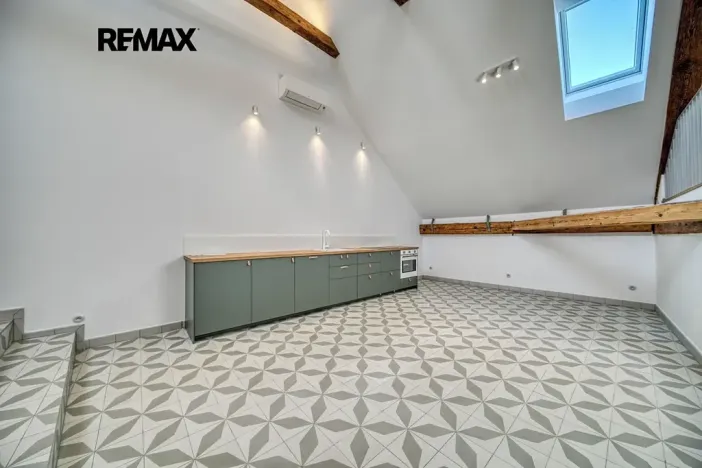 Pronájem atypického bytu, Kutná Hora, Kollárova, 123 m2