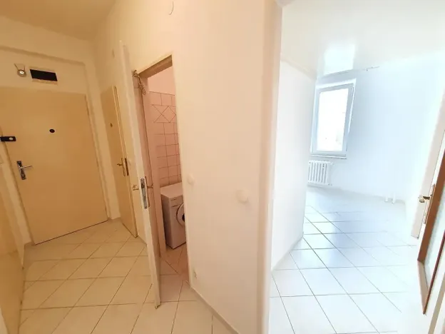 Pronájem bytu 2+1, Praha - Záběhlice, Struhařovská, 58 m2