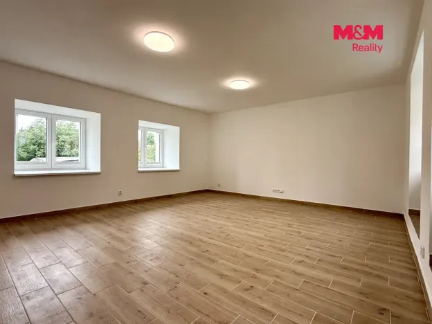Pronájem bytu 2+1, Hobšovice - Skůry, 87 m2