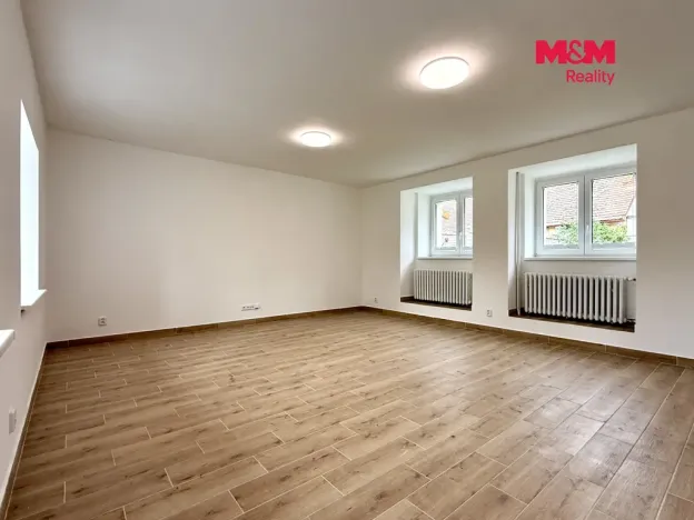 Pronájem bytu 2+1, Hobšovice - Skůry, 87 m2