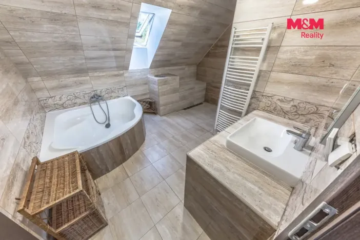 Prodej rodinného domu, Malá Skála - Mukařov, 260 m2