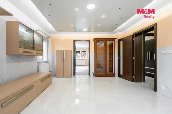 Prodej rodinného domu, Bor, Nádražní, 184 m2