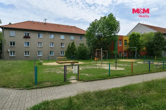 Pronájem bytu 1+1, Karlovy Vary - Stará Role, Závodu míru, 33 m2