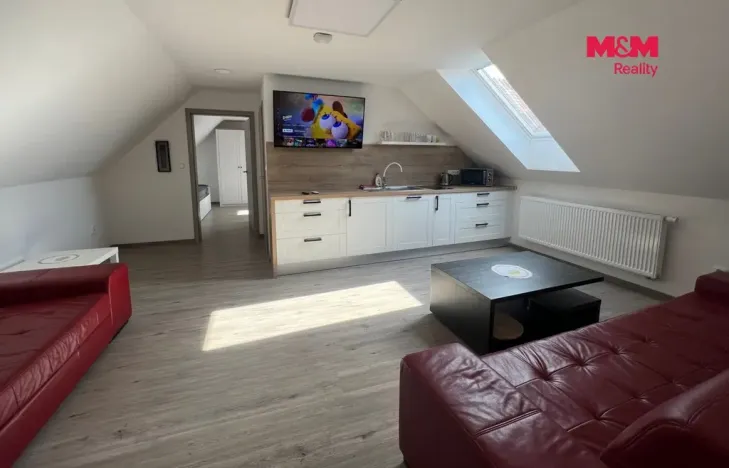Prodej rodinného domu, Kobylí, 350 m2