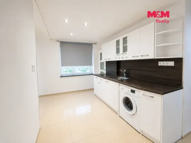 Pronájem bytu 1+1, Louny, Smetanova, 42 m2